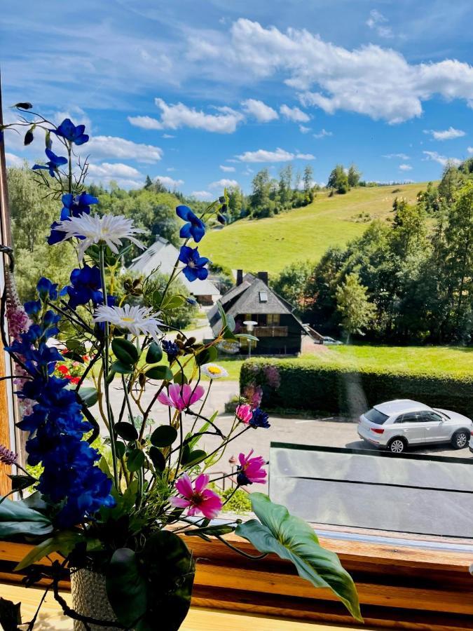 Hotel Sonnenberg Hinterzarten Exterior foto